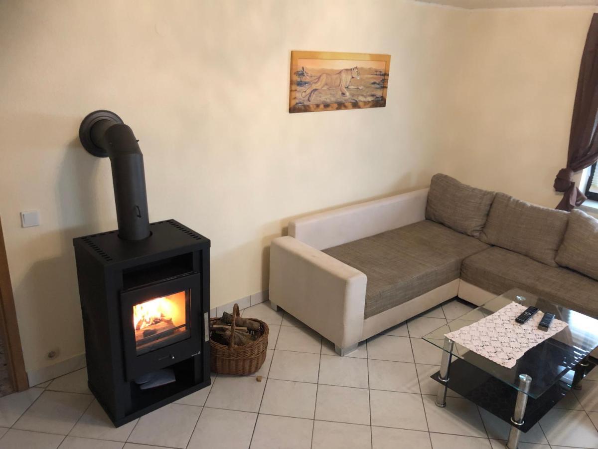 Monteurwohnung - Ferienwohnung Naehe Limburg An Der Lahn Flacht Екстериор снимка